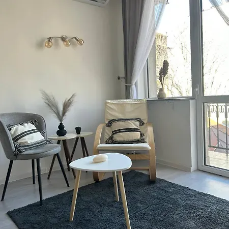 Pirostka Vintage * Szófia